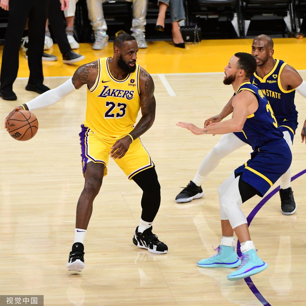 足球比赛的 足球比赛的