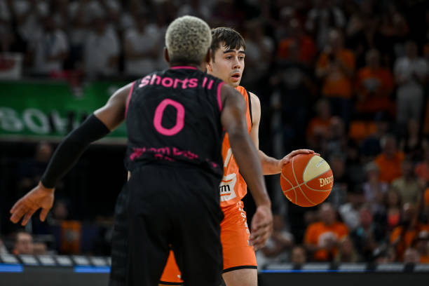 往往有更大 往往有更大