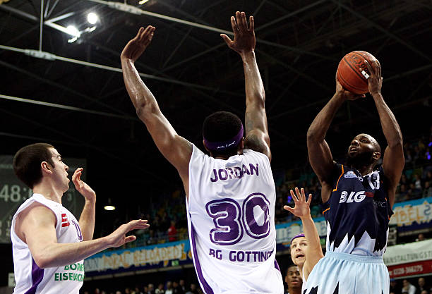 阿萨雷的母 阿萨雷的母